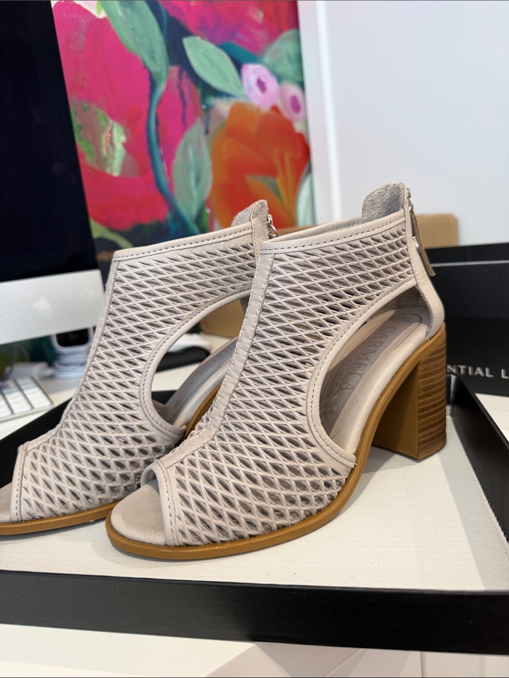 Women's Taupe Open-Toe Leather Carmela Block Heel Sandals